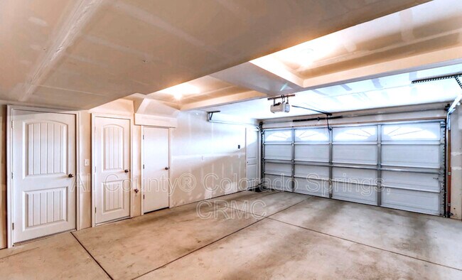 Building Photo - 4719 Iron Horse Villas Point