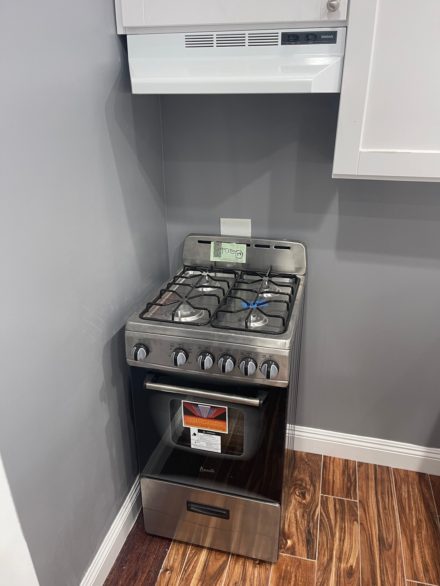 Building Photo - 508 S Catalina Ave