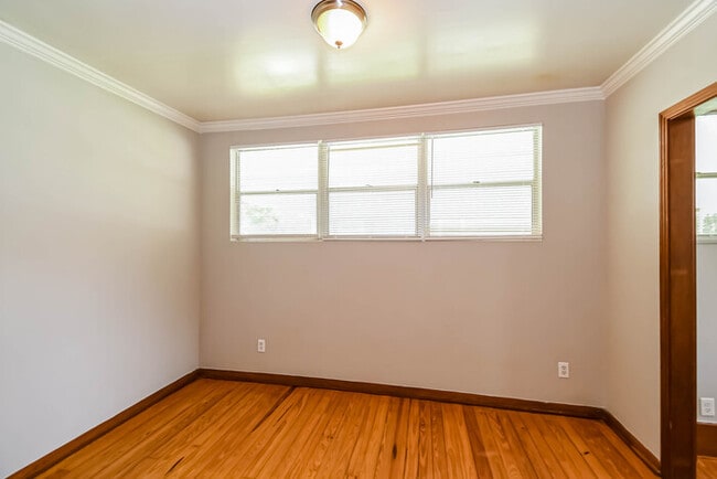 Building Photo - 5442 Marcia Cir