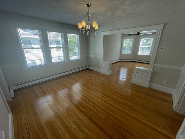 Building Photo - 252 Brown St