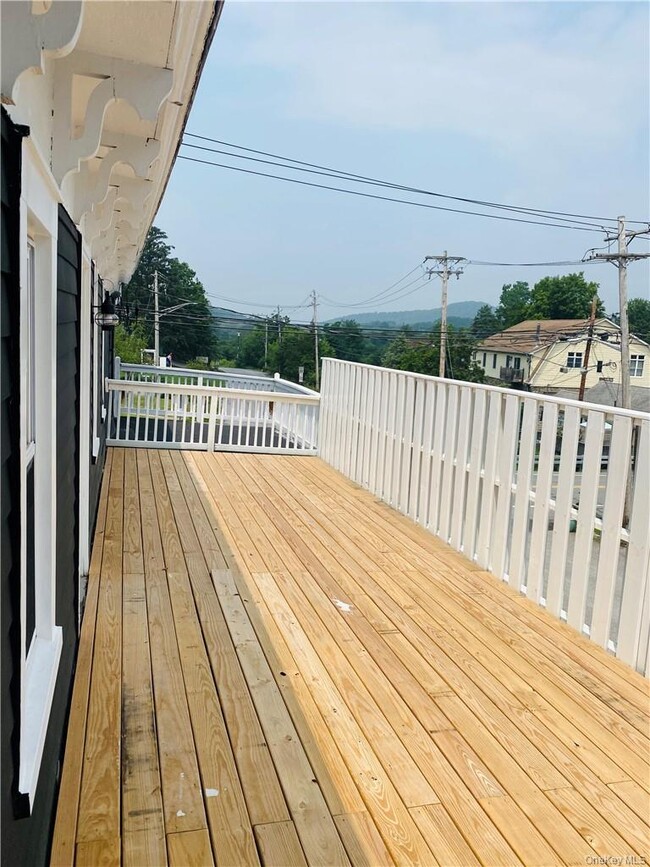 Building Photo - 1396 Kings Hwy