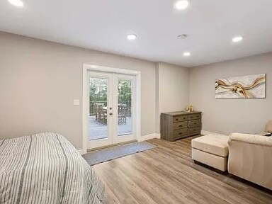 Studio - living room area - 755 Fern Ave