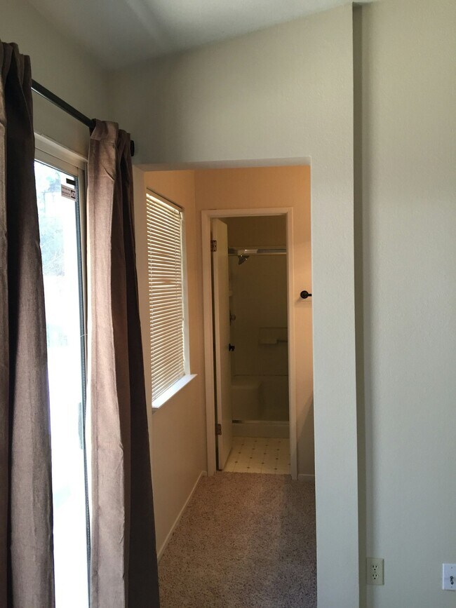 Building Photo - 769 Prairie Dunes Dr