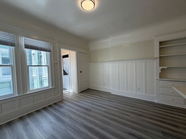 Building Photo - 569-571-571 Minna St