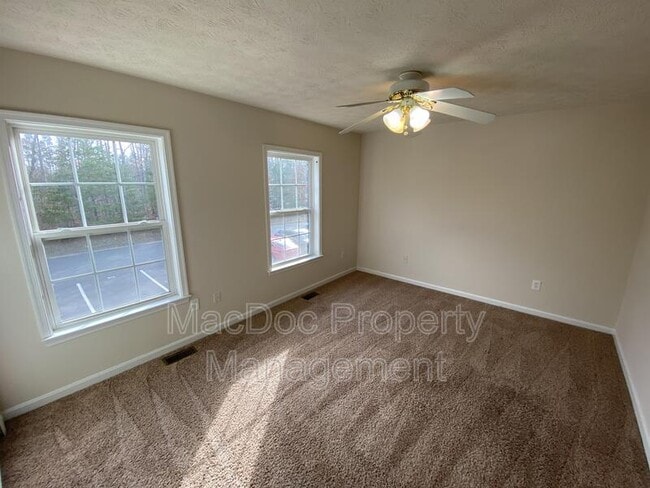 Building Photo - 9605 Coventry Creek Dr