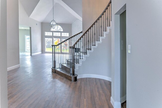 Building Photo - 7723 Buccaneer Cir