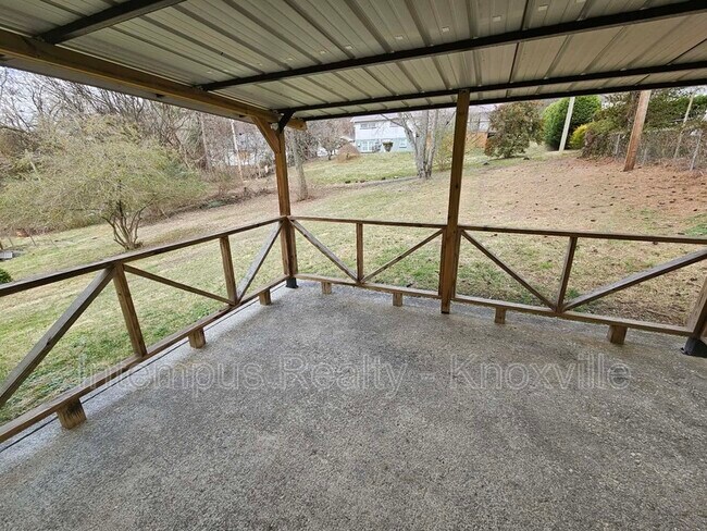 Building Photo - 323 Chickamauga Ave