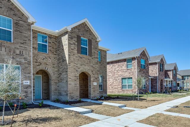 Building Photo - 2816 Bellflower Dr