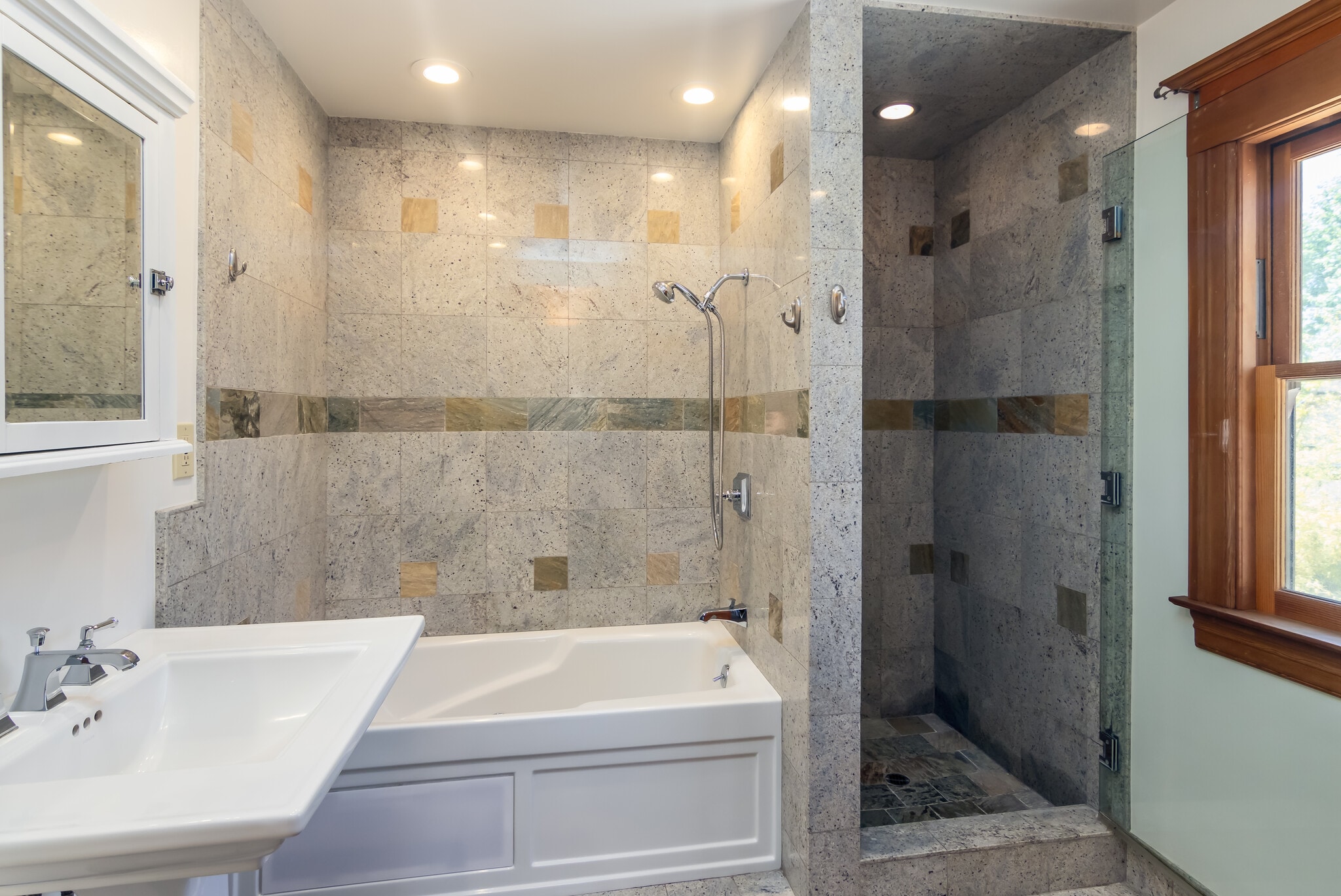 upstairs bathroom with jetted tub and walk-in shower - 847 E Kensington Rd
