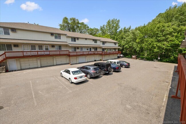 Building Photo - 114 Bucks Hl Rd