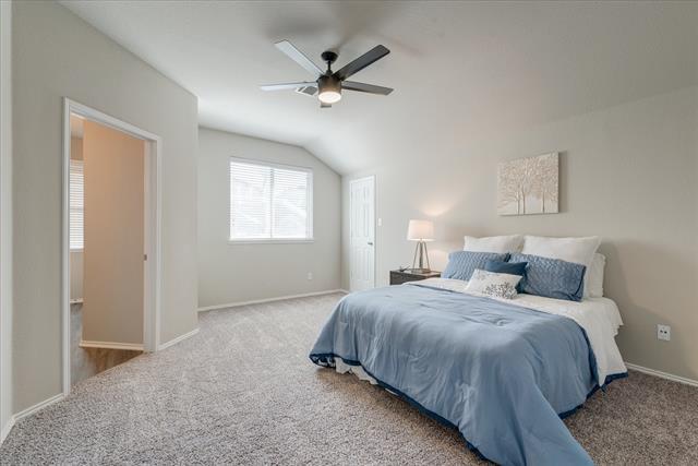 Building Photo - 1413 Ravenwood Dr