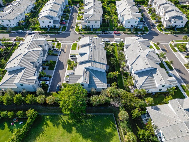 Building Photo - 16401 Millenium Ct