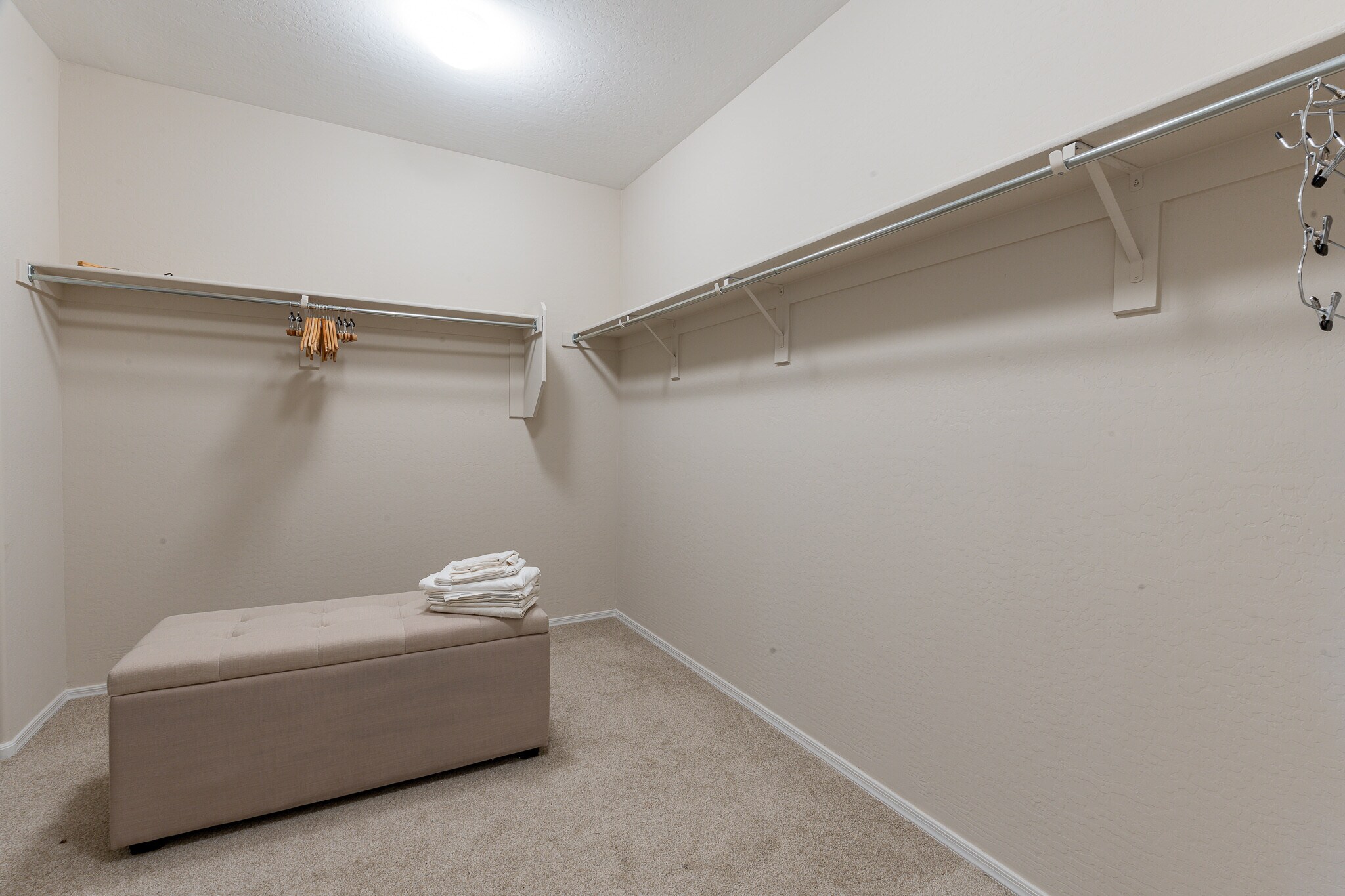 Building Photo - 25931 W Oraibi Dr