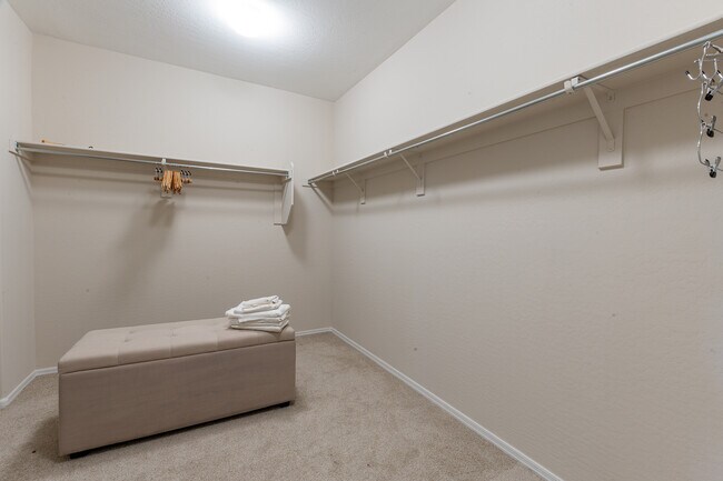 Building Photo - 25931 W Oraibi Dr