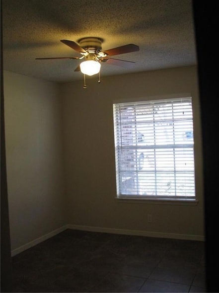 Building Photo - 6509 Skycrest Dr