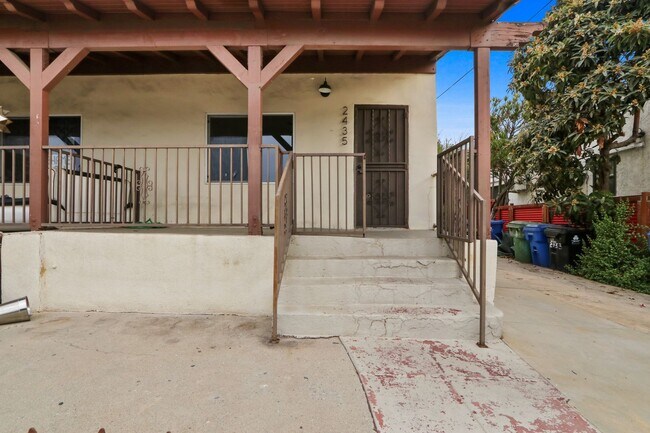 Building Photo - 2435 Houston St