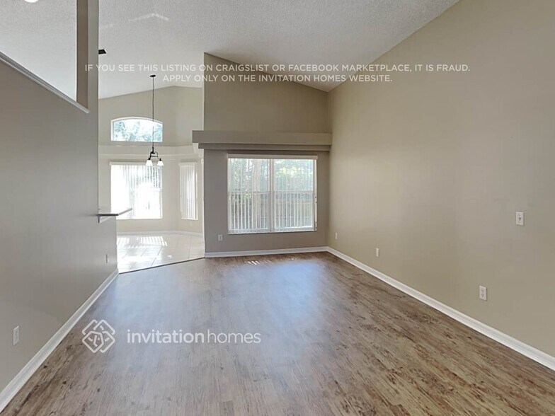 Building Photo - 304 View Ct