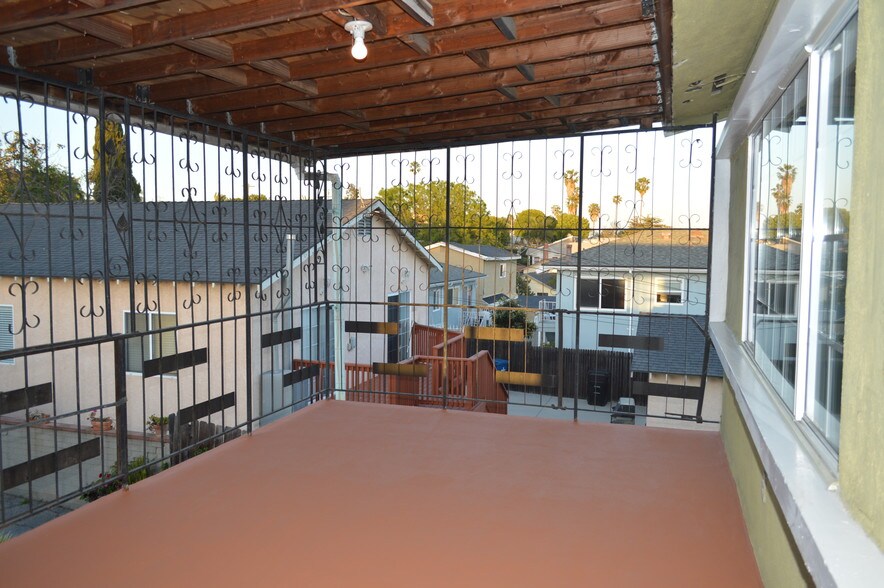 Patio - 4418 W 64th St