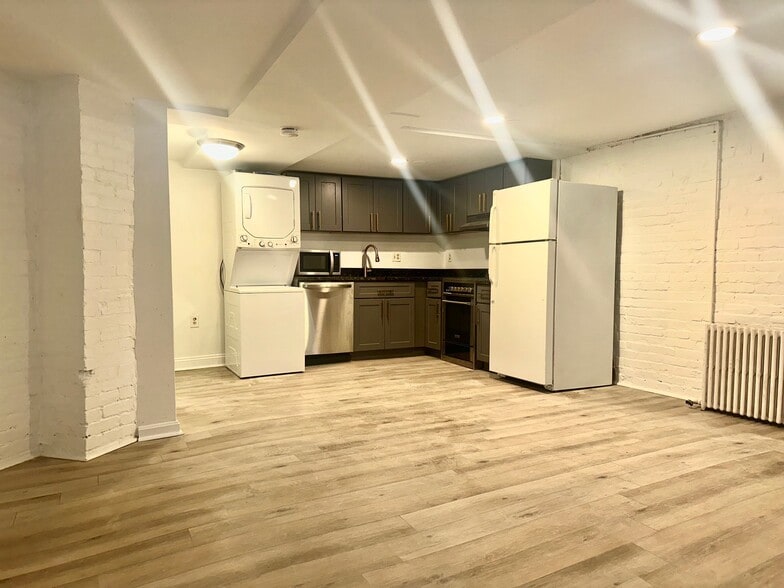 Building Photo - 2009 Flagler Pl NW