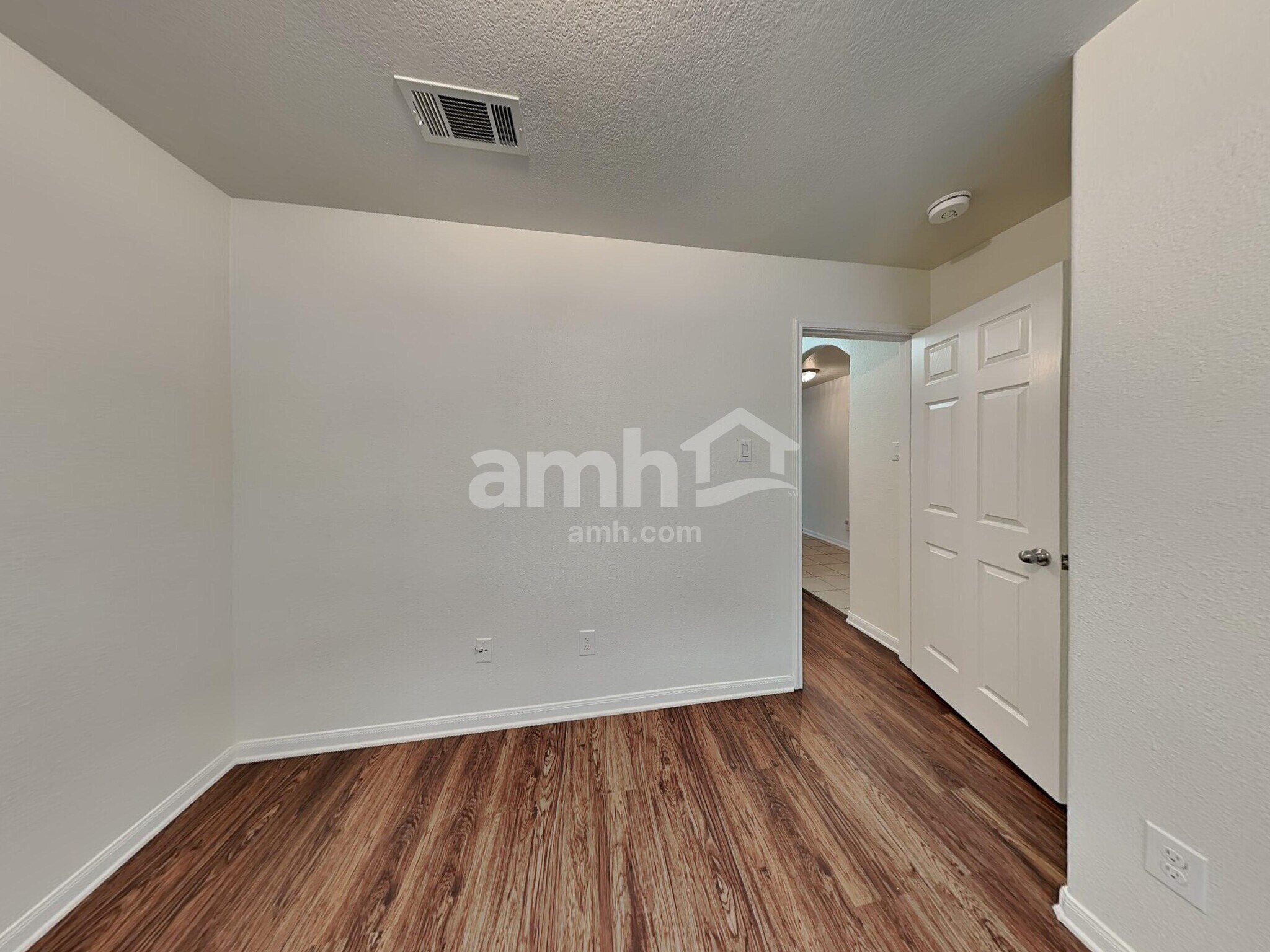 Building Photo - 537 Misty Mountain Dr
