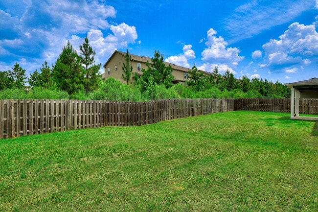 Building Photo - 445 Longmeadow Dr