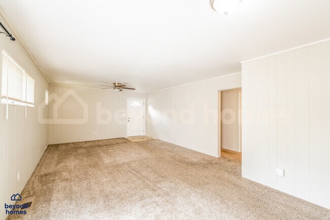 Building Photo - Cozy Comfort Meets Classic Charm in Killough Springs!