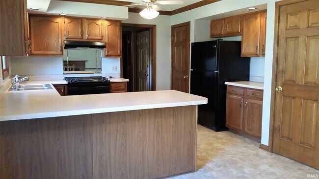 Building Photo - 2939 Woodside Ct