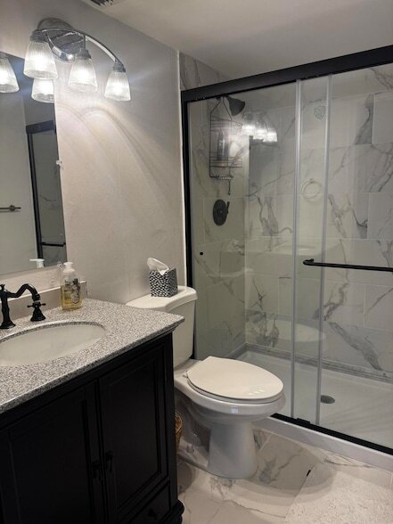 Building Photo - 2502 SE Anchorage Cove
