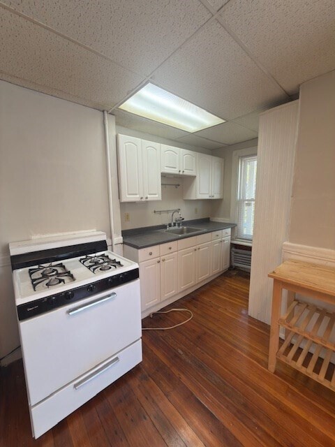 Building Photo - 135-137 Lynde St