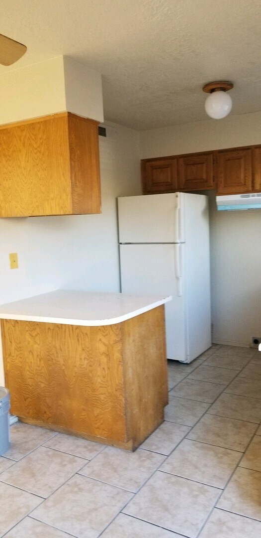 Building Photo - Downtown Town Home