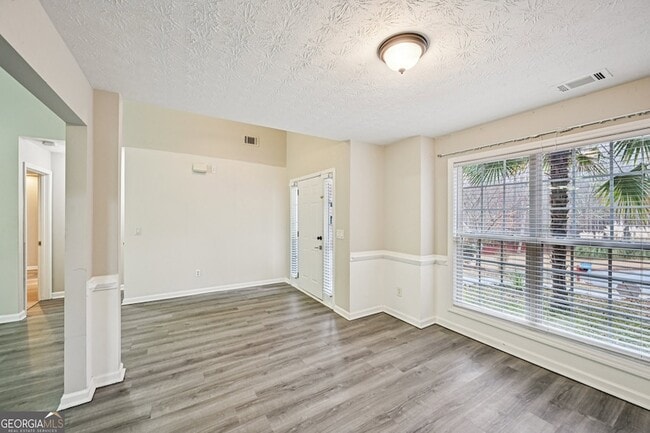 Building Photo - 25 Castlehill Ct