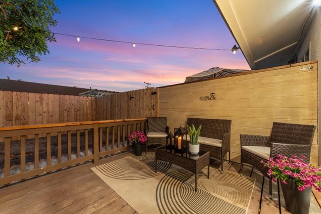 Building Photo - 4442 Clairemont Dr