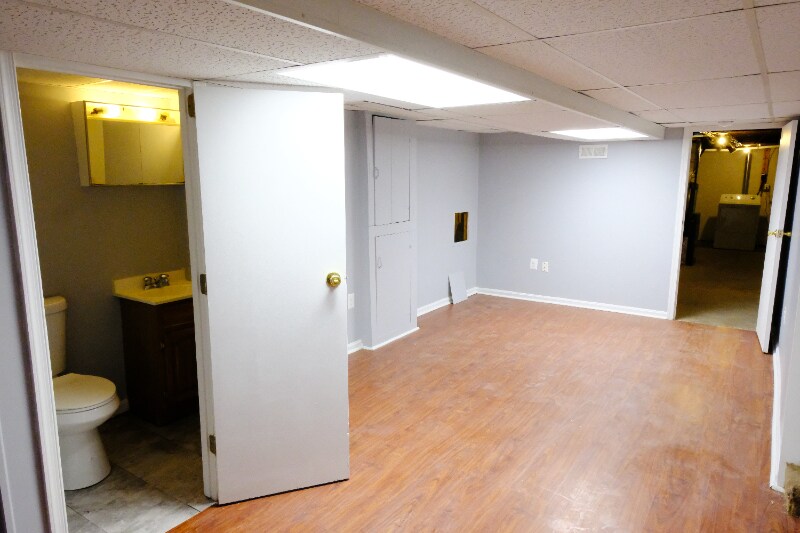 Building Photo - 514 Radnor Ave