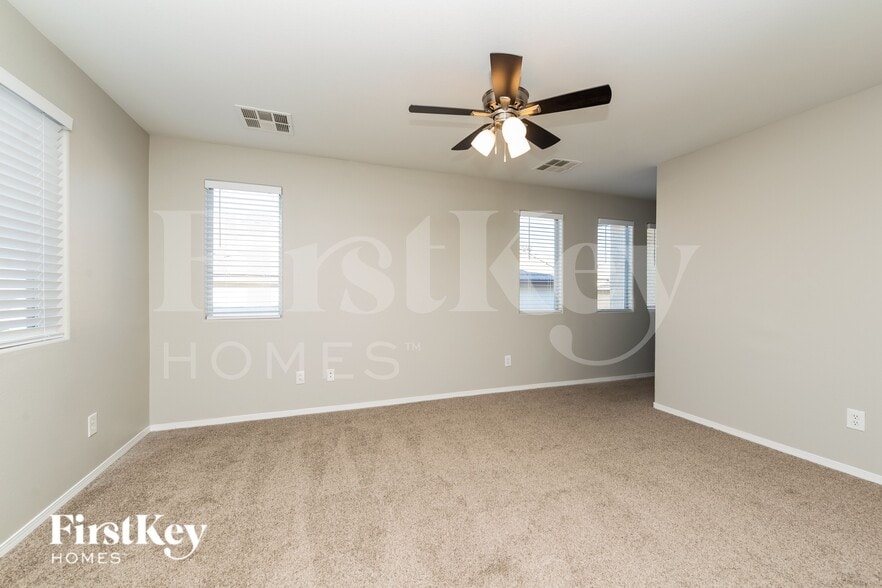 Building Photo - 8301 W Wildwood Glen Dr