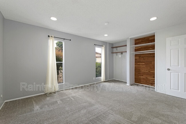Building Photo - 3432 Orchard Way