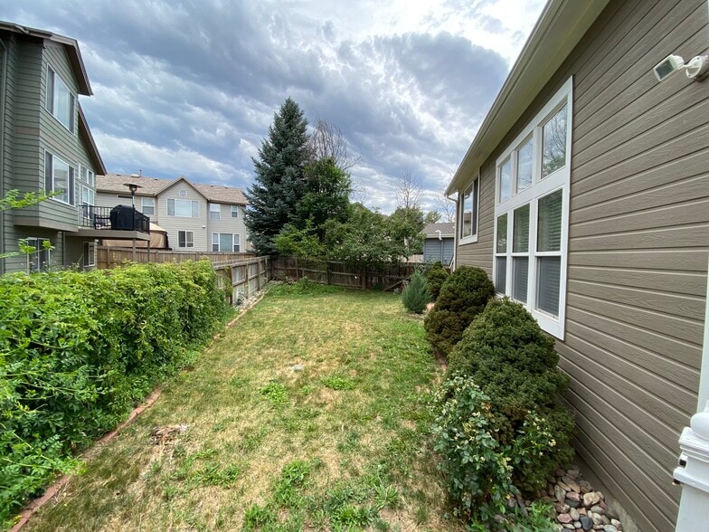 Building Photo - 4794 S Cathay Ct