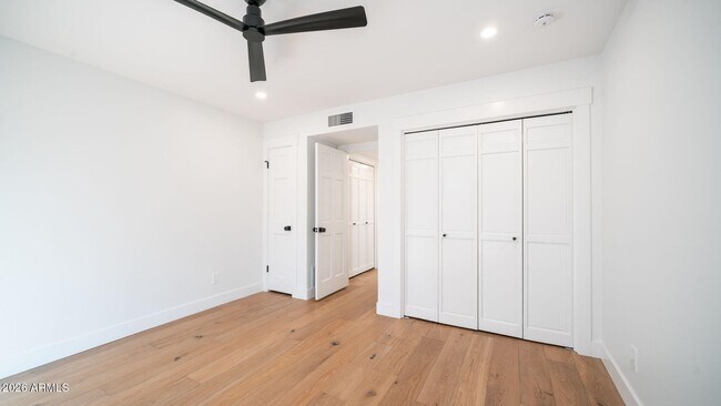 Building Photo - 6833 N 18th St