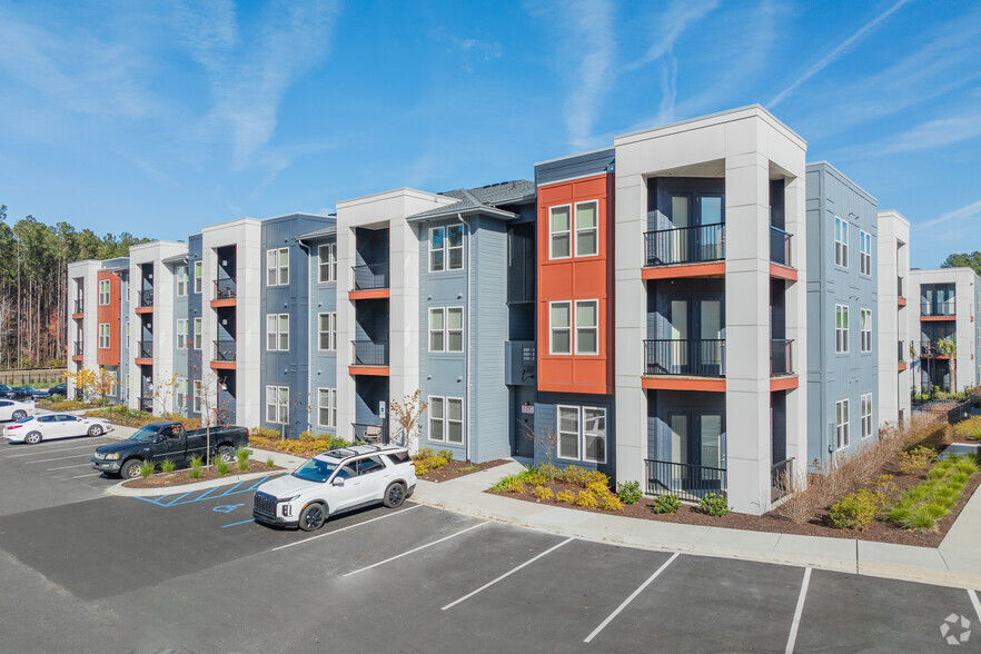 Building Photo - The Ames