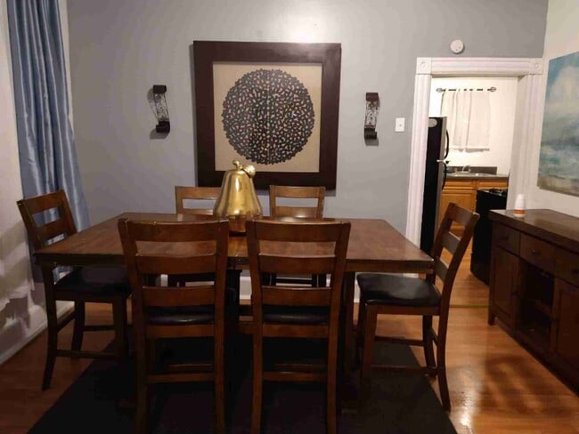 Building Photo - 169 Madison St