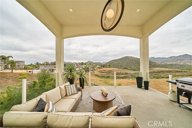 Building Photo - 30480 Sparkle Dr