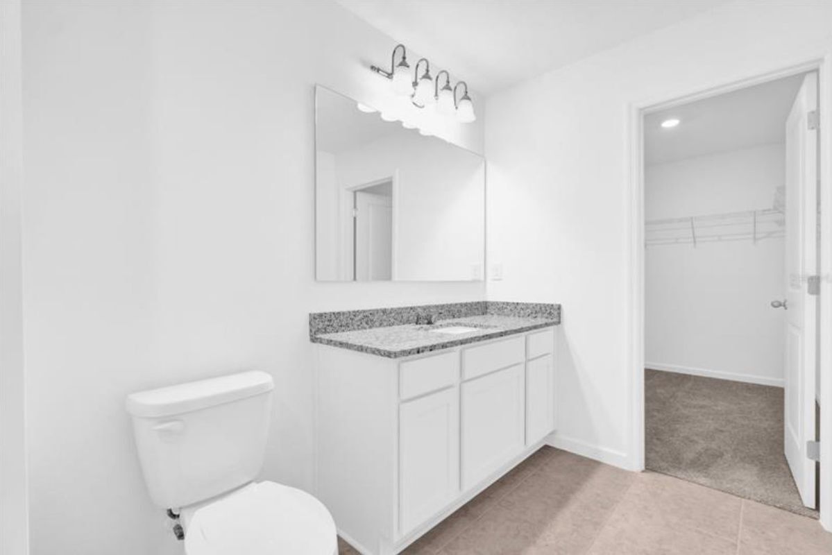 Building Photo - 5942 Chestnut Grv Pl