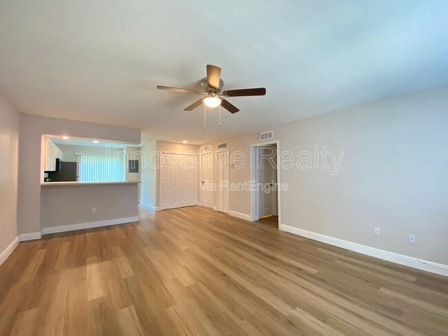 Building Photo - 3651 N Goldenrod Rd