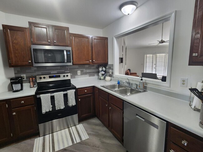 Building Photo - 426 Georgetown Cir