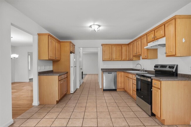 Building Photo - 2923 Lexington Ave