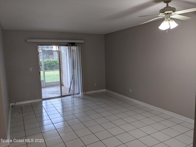 Building Photo - 3070 Sir Hamilton Cir