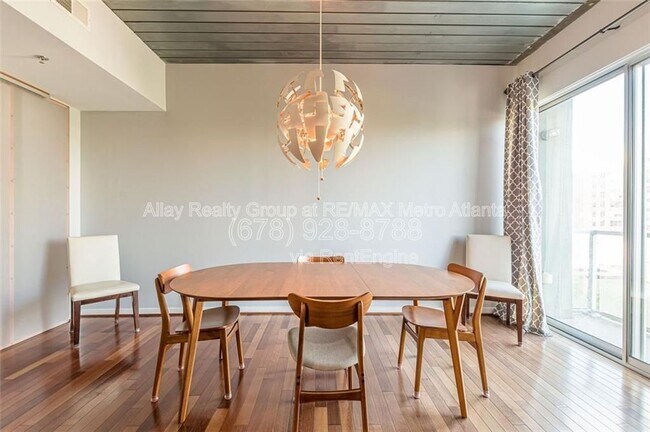 Building Photo - 620 Glen Iris Dr NE