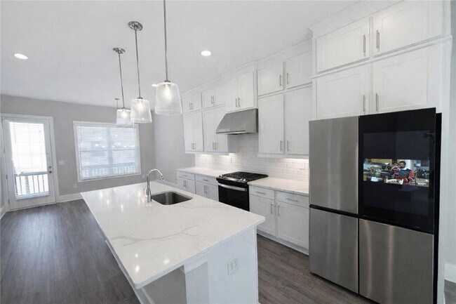 Building Photo - 1375 Walking Wy