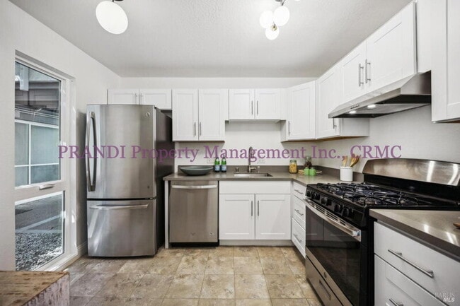 Building Photo - 15 Harbor Oak Dr