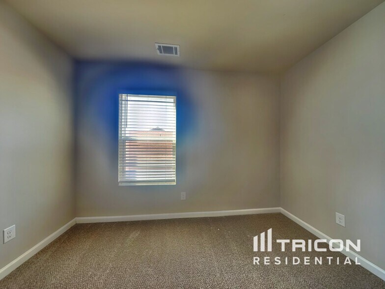 Building Photo - 1026 Eldon Ln