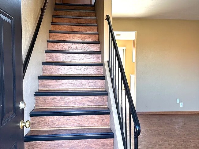 Building Photo - 309 Biggs Dr